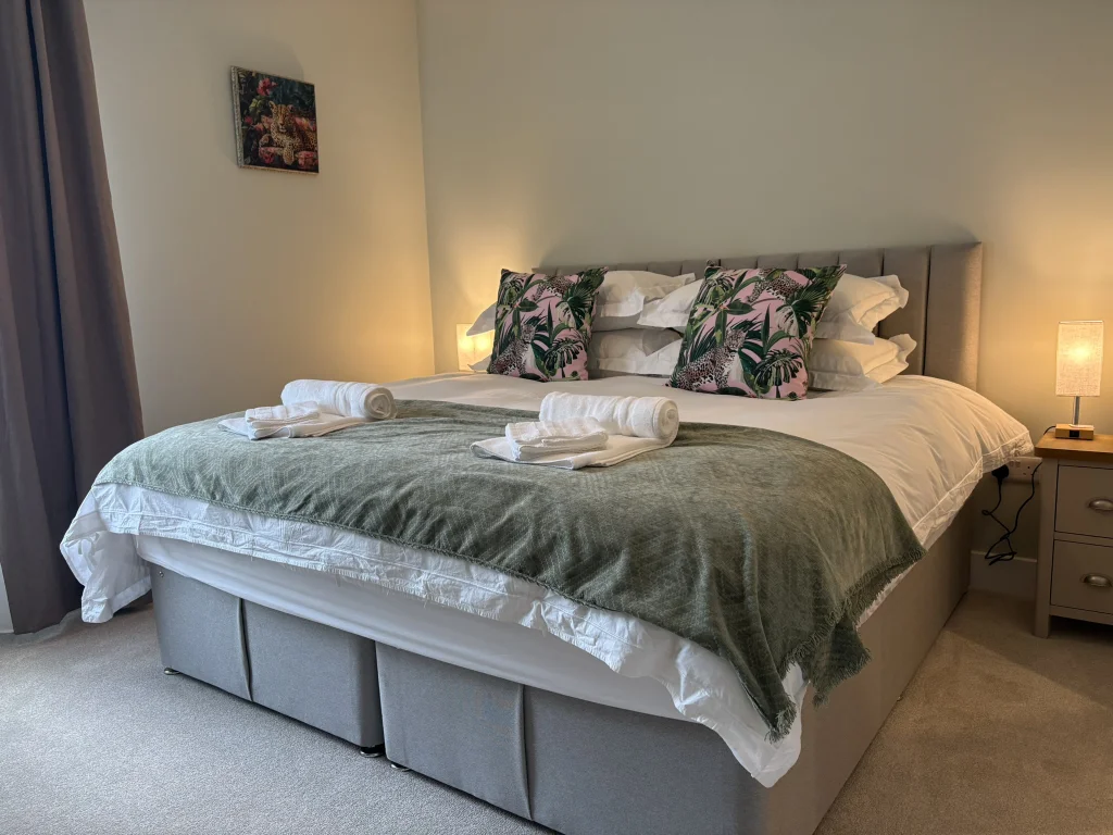 The Loft Bedroom 2, Upstairs
